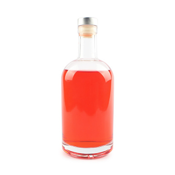 Bottiglia di liquore di vodka in vetro rotonda con sughero