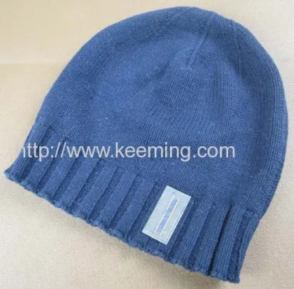 The Dart With Machine Made Of Knitted Hat 