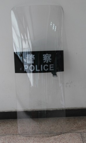 警察の反暴動の盾