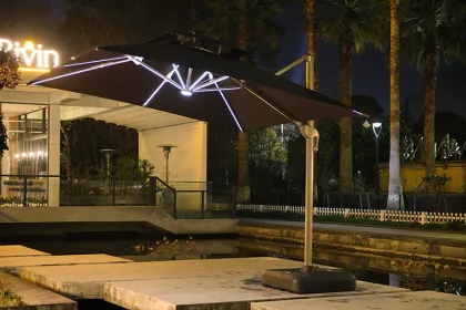 Roman umbrella Local tycoon Jin