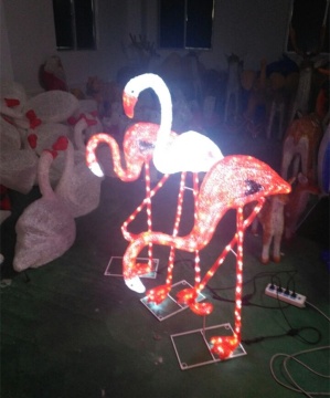 Hiasan Cahaya Flamingo: Pencahayaan Pink untuk Ruang Anda