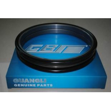 Floating oil seals