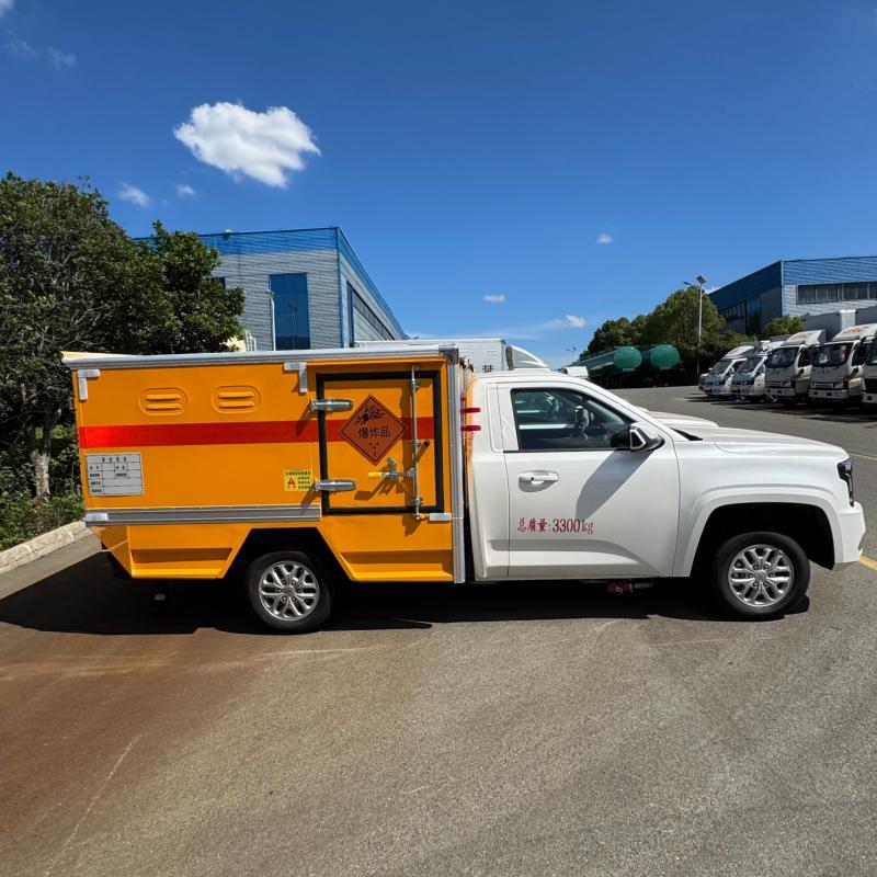 dangerous goods transport vehicle