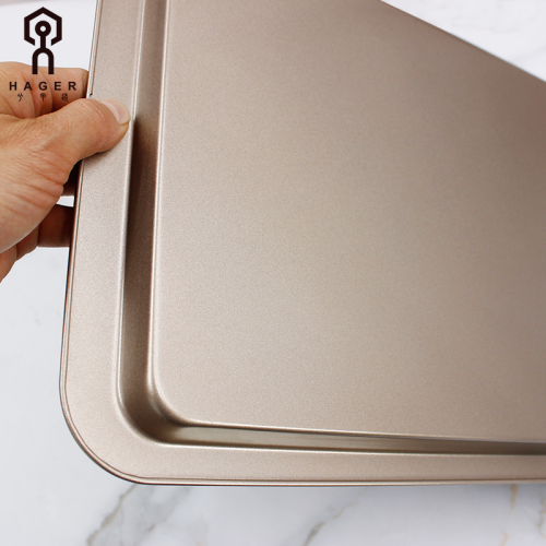 13"Oblong shallow baking pan with wide sides