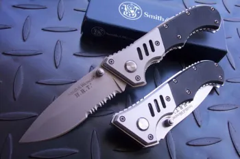 sand blast finish blade pocket knife w,G-10 handle scales