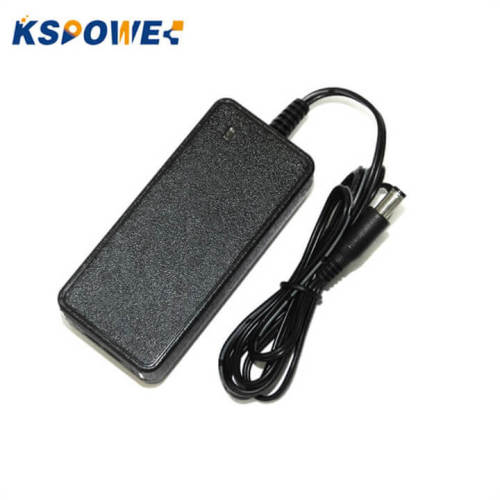 AC/DC 16.8V 2.5A Power Adapter Cell Baterai Charger