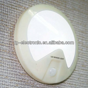 Automatic Dimmer Switch LED Night Light, White color