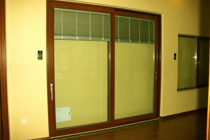 Wood and Aluminum Sliding Doors Tapy and Floding Doors