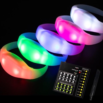 LED Pulseira: DMX Controlled LED Bracelet for Events & Parties