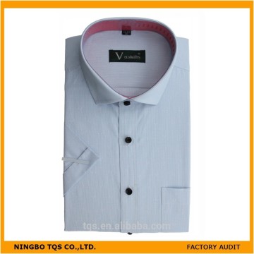 Venta caliente 2015 Nuevos diseños de mangas cortas Camisa de ajuste delgada para hombres