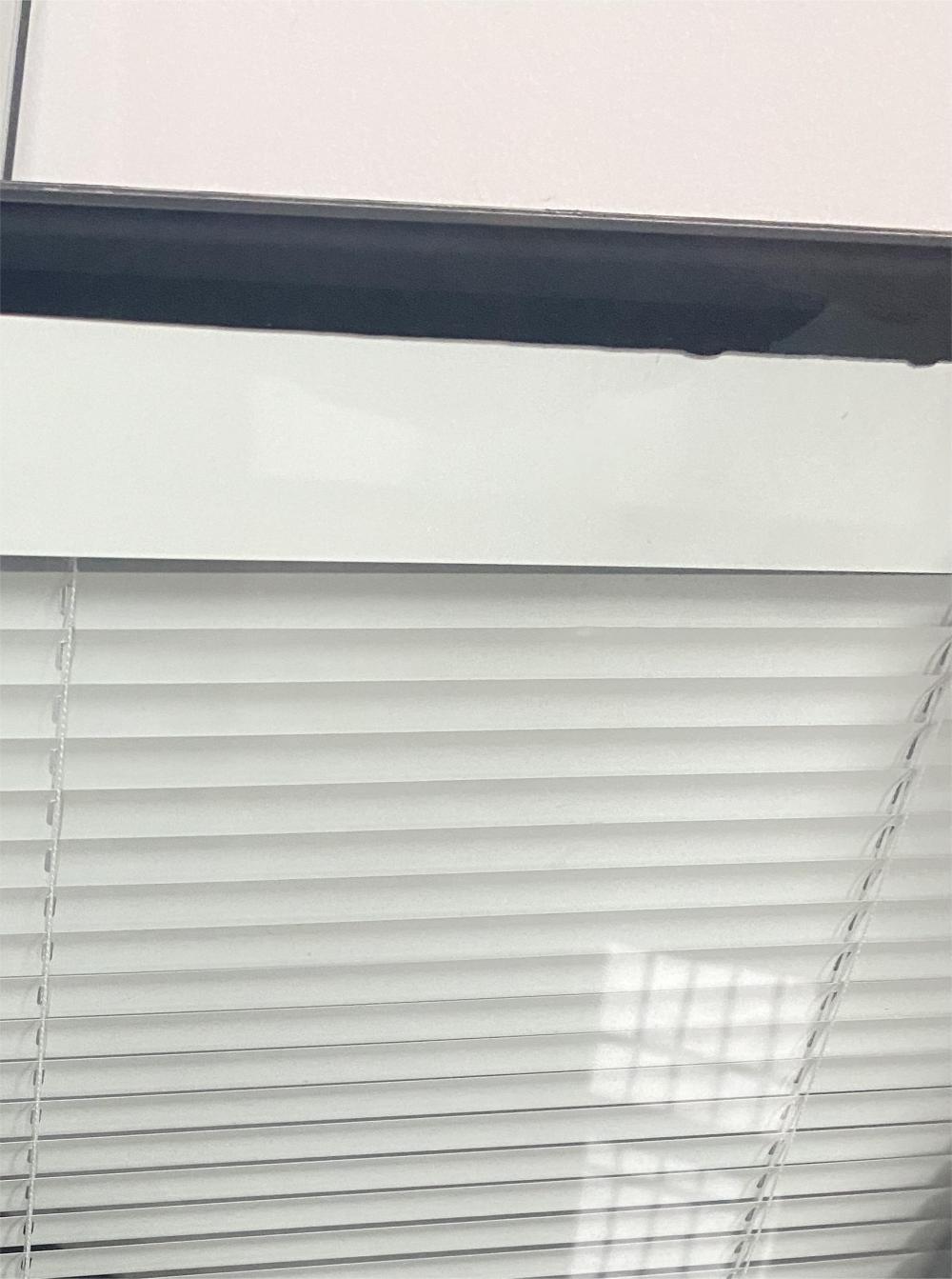 Blinds laminados seguros vidro isolado