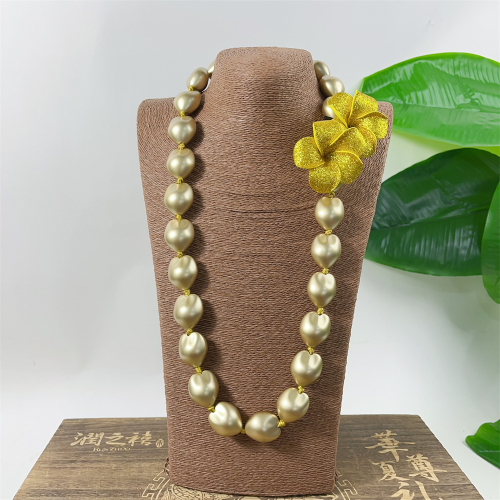 Color de plata dorado Kukui Nut Graduation leis