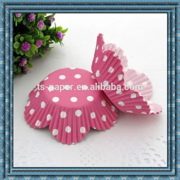 Petal baking cups for party