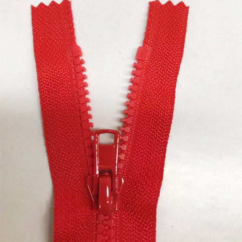 Discounts plastic zippers 