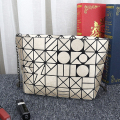 Borse all&#39;ingrosso Borse a tracolla di modo Geometriche Mini borse con catene PU Ladies Sessenger Bag