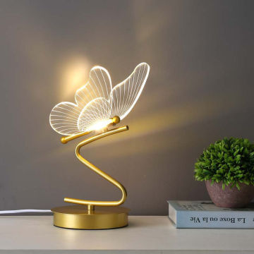 Lampe de table nordique moderne dorée pour la chambre et l'hôtel