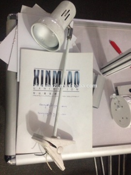 exhibition spot light with clip,Long pole lamp for exhibition and display stand