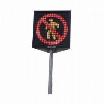 LED moving signs with identify the distance far and showed strong penetrating power performance