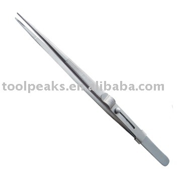 Tweezers with lock