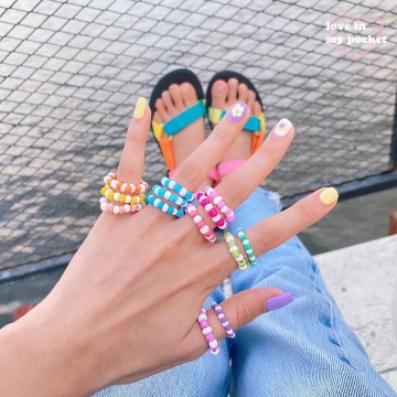Anello di perline retrò coreano - accessorio per la moda elastica a due colori patchwork