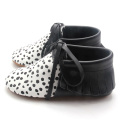 Gedruckte Punkte Neugeborene Kinderbaby Moccasins