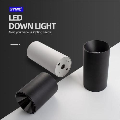 Fekete fehér színű felületre szerelt lejtőn LED reflektorfény