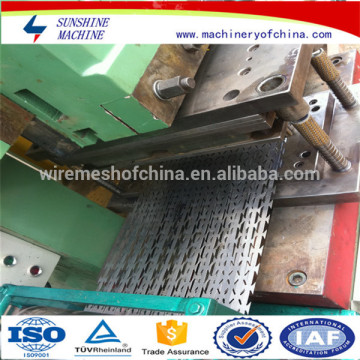 High Speed Low Noise nine Strips Razor Barbed Wire Machine