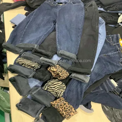 Winter Solid Color Elastic Skinny Jeans for Women (S-XL)