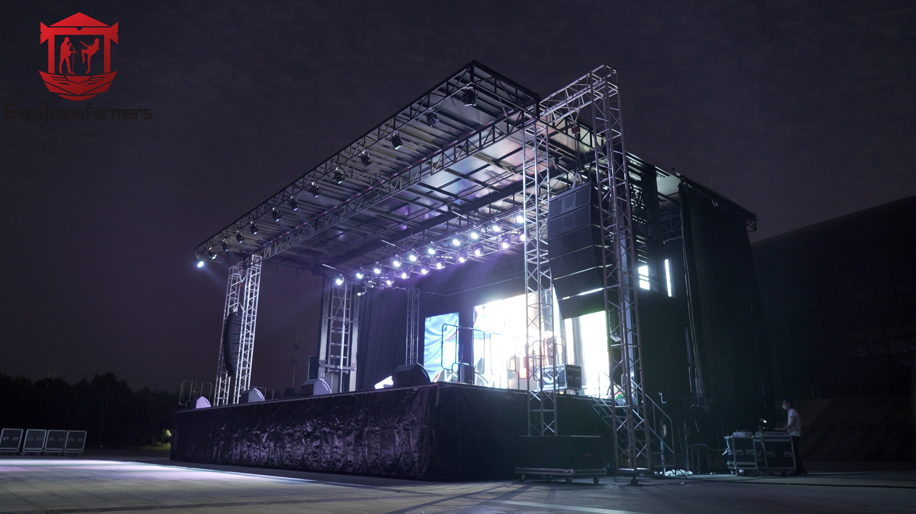 Mobile Outdoor Event Stage