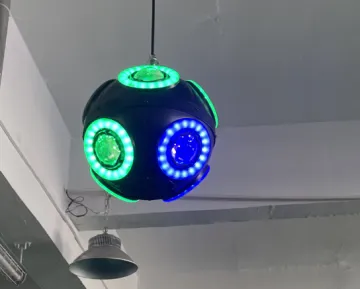 RGB Full Color Kinetic LED Lifting DMX Winch Football Light