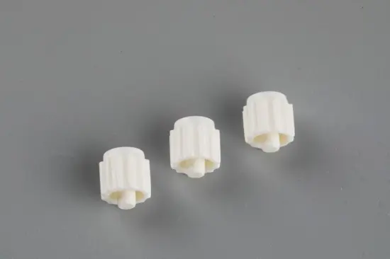 Luer lock syringe with stopper