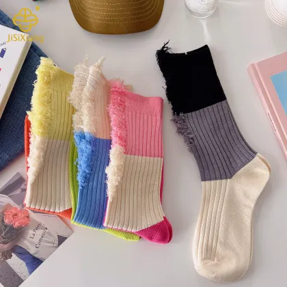 Korean version of ripped contrasting long socks
