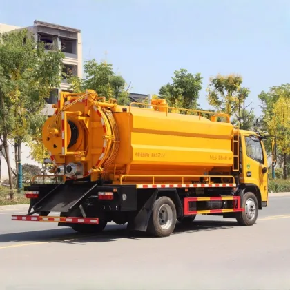 Vacuum sludge suction urban pipeline digging vehicle