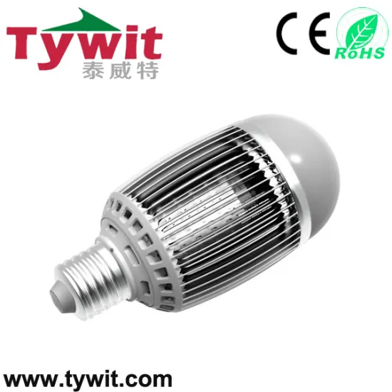 CE-RoHS ISO9001 High Luminance E27 7W LED Bulb