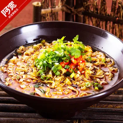 Sichuan Spicy And Sour Flavor Instant Noodle Cup Package
