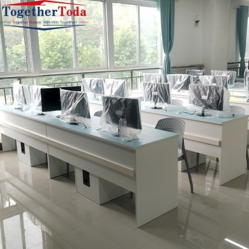 200KG Weight Capacity Plastic Chair For Events Living Room Stackable Meeting Chair Coffee Outdoor Dining Chairs