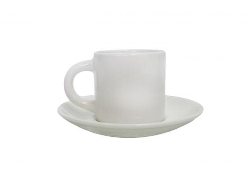 Elegancka ceramiczna filiżanka na popołudniową herbatę
