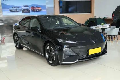 2024 Factory Custom Deep Blue SL03 530 Plus Pure Electric Used Cars 2020 Export