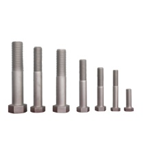 IS4014/4017 hatszögletű csavarok szélturbinák rögzítőelemeihez