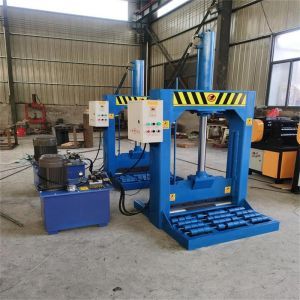 Máy cắt kiện cao su chém thủy lực