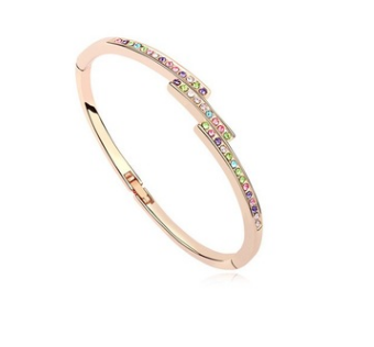 Inspection de contrôle de qualité de bracelet dans les pays asiatiques