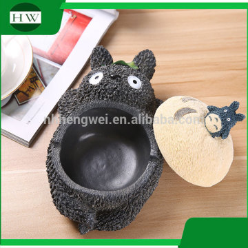 wholesale custom personalized portable resin cartoon Totoro table top cigar cigarette ashtray with lid cover
