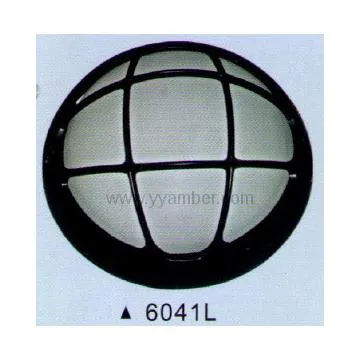 Aluminium bathroom light fixtures with frosted glass diffuser