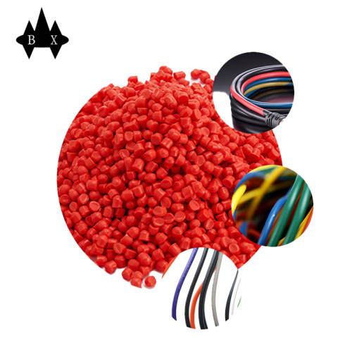 Красные пластиковые гранулы ПВХ для изоляции кабеля