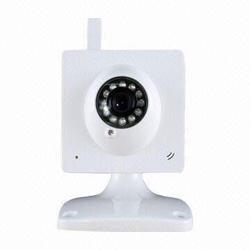 P2P IP Camera, Supports 802.11.b/g/n Wireless Protocol, 1/4-inch CMOS Sensor