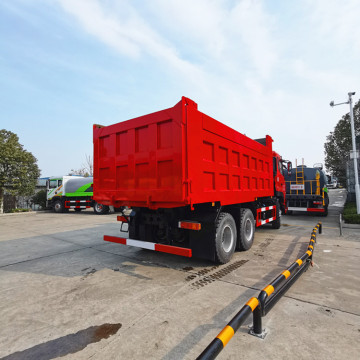 25-Ton Dump Truck by Cheng Li