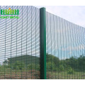 Mesh fencing specially configured to provide maximum visibility