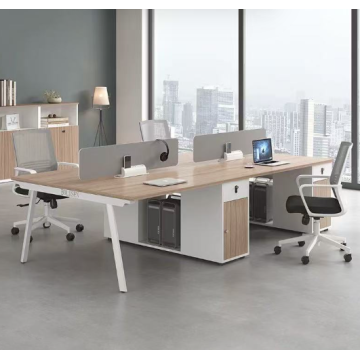 Mesa de escritório com estrutura de aço com 4 lugares