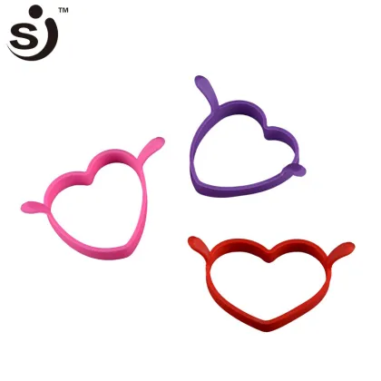 Sweet Heart Shaped Heat Resistant Egg Former Fried Egg Cooker For Breakfast