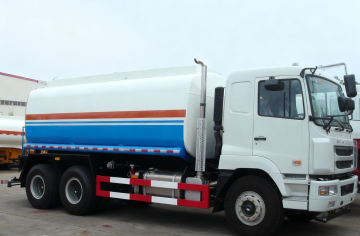 Light Fuel Oil Tanker Truck
